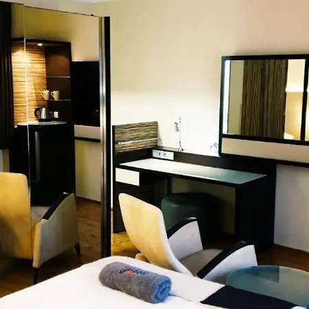 Biały Słoń Hostel *